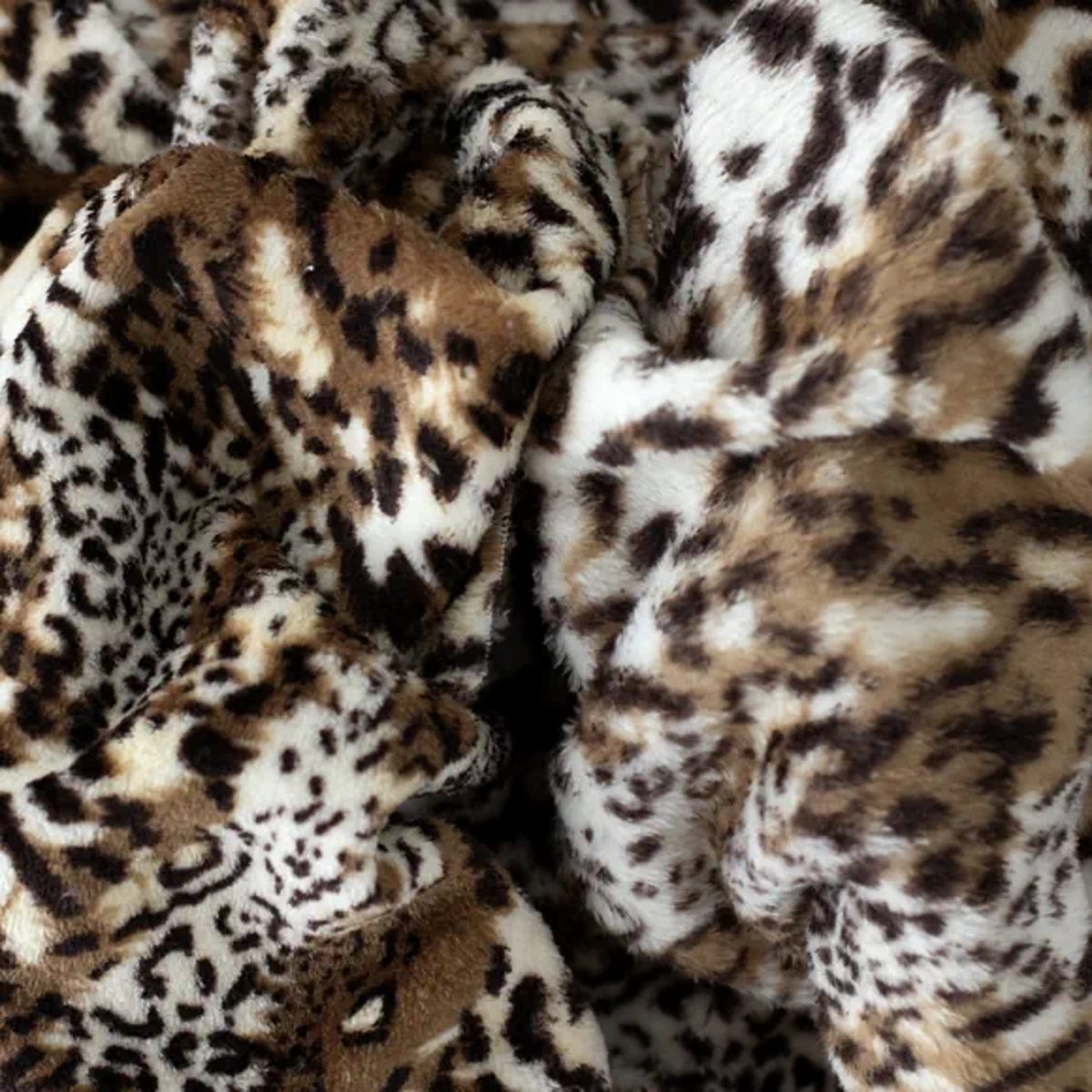Tela piel de conejo animal print por metro y por rollo, Telas Bogotá