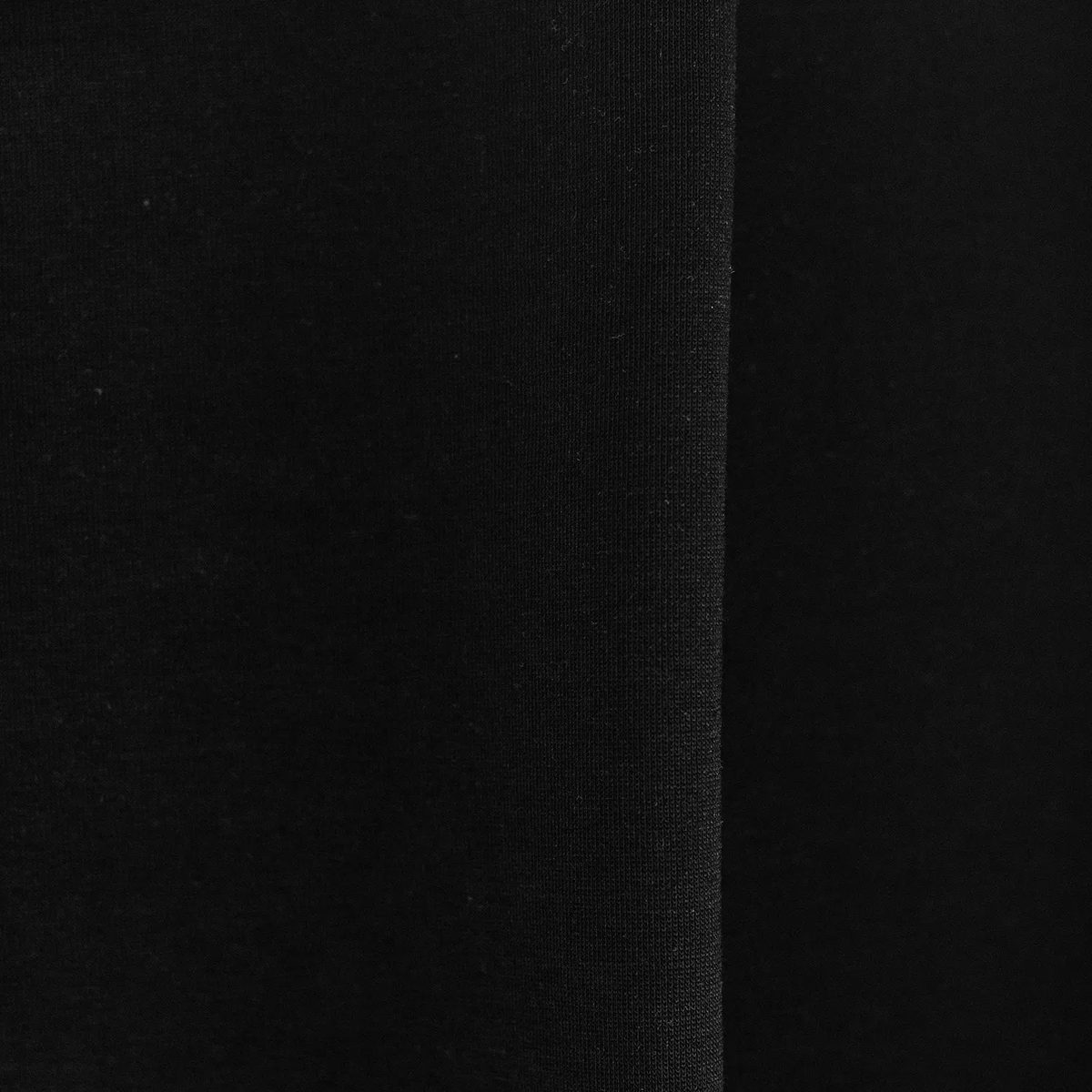 Tela Fría Premium negra por metro, elegancia y confort Textti.