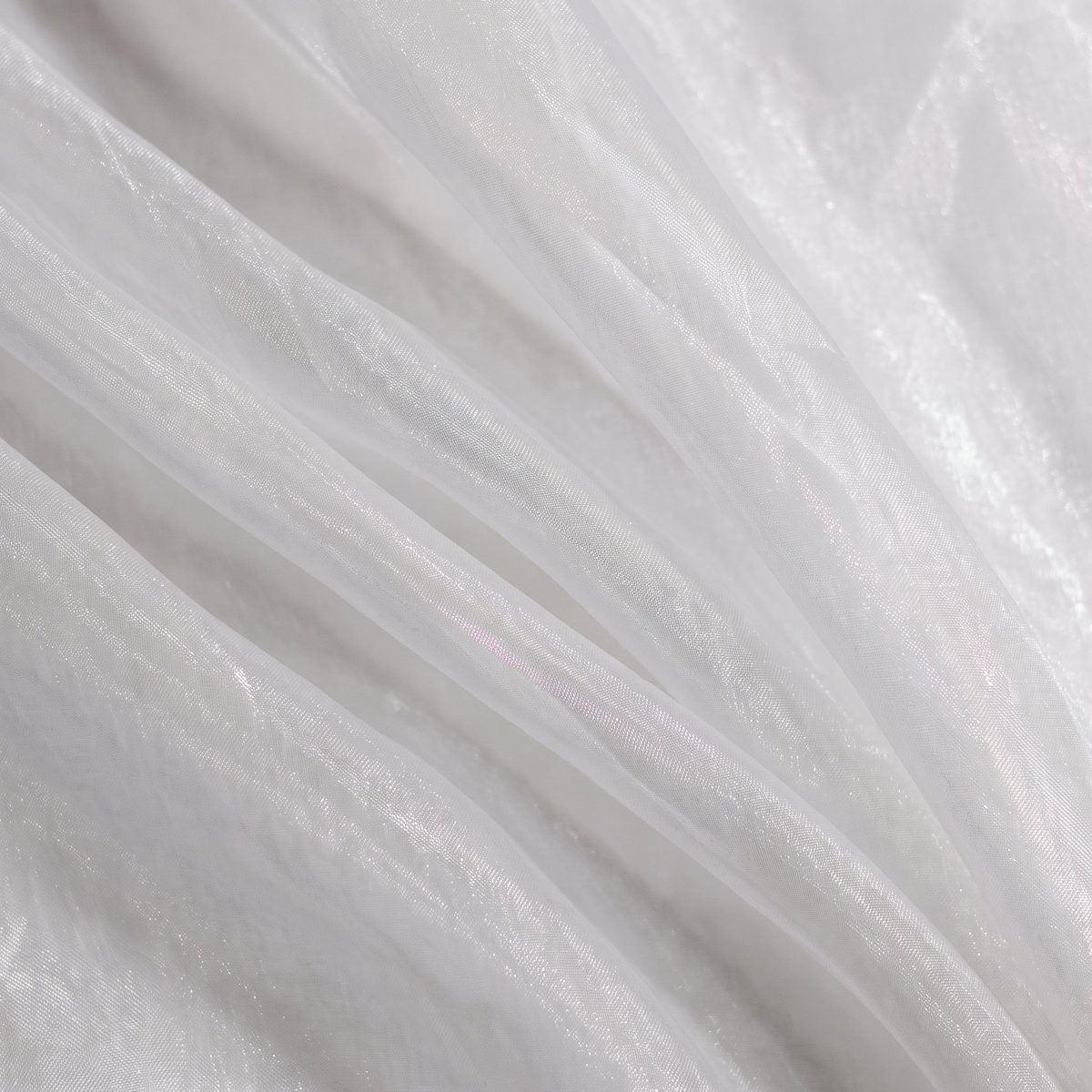 Tela Organza color Blanco drapeada con brillo tornasol, Textti
