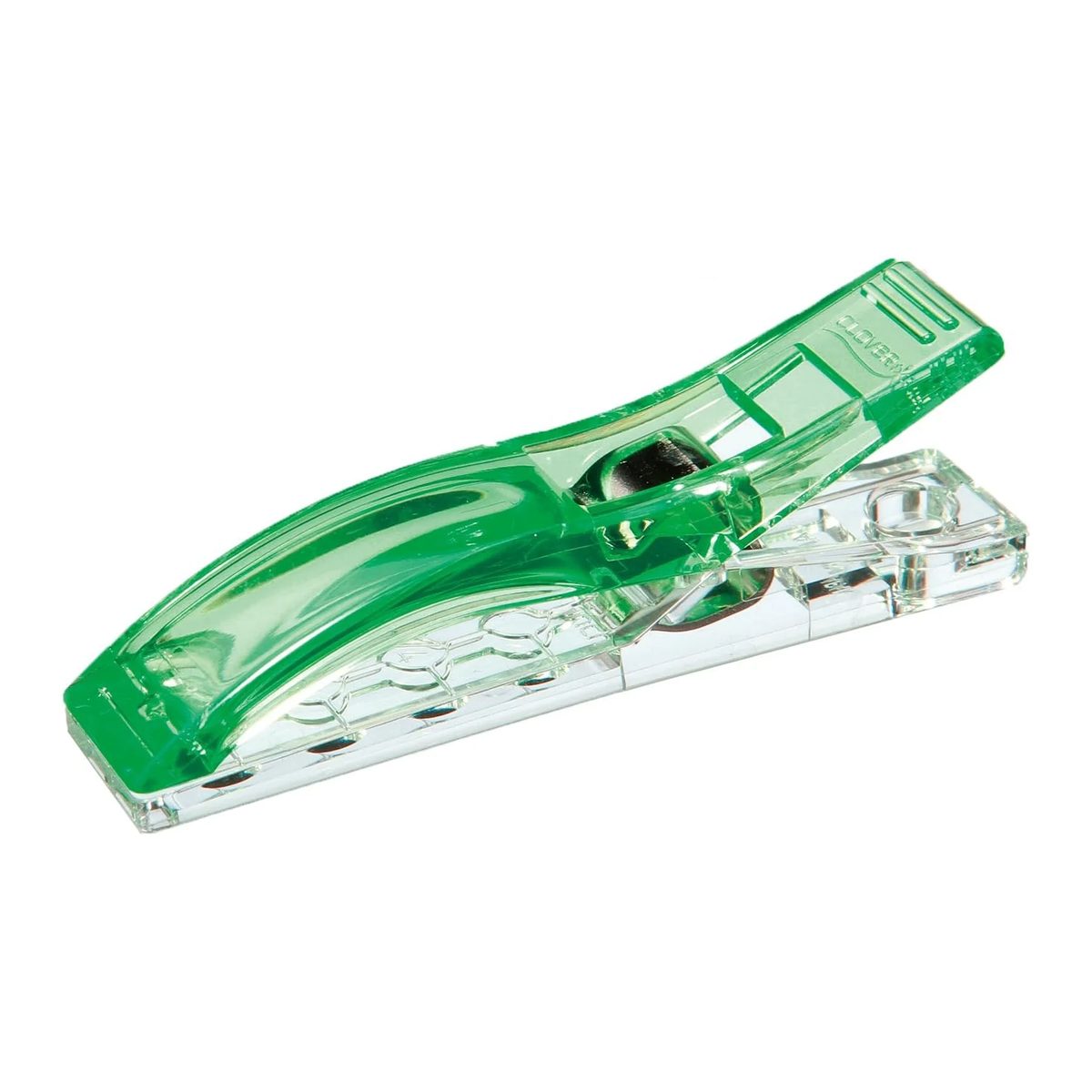 Una pinza Jumbo Wonder Clips Clover verde de perfil sobre fondo blanco, con la banda de acero y la base plana transparente