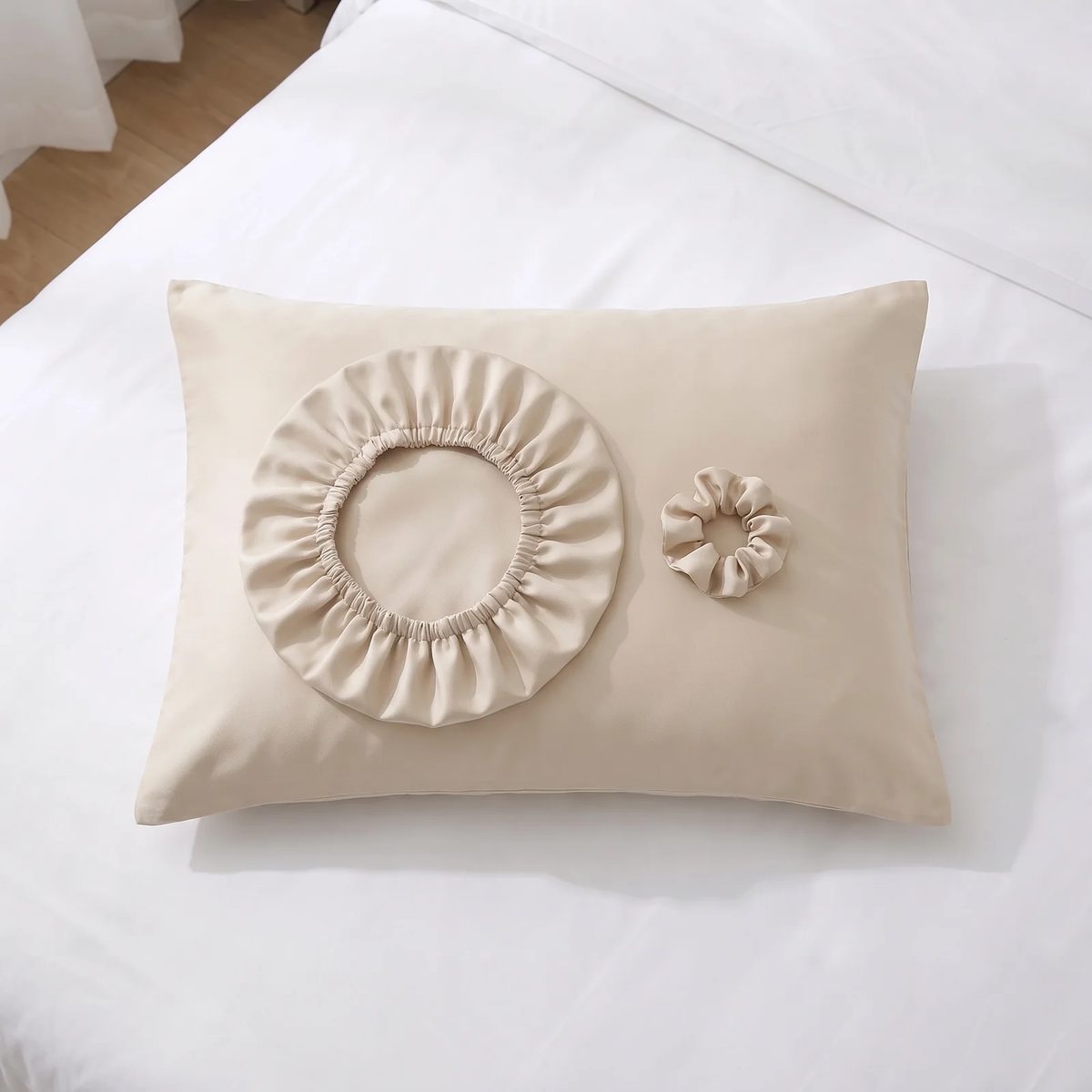 Tencel de Algodón color beige, confeccionada como gorro de dormir, moña y funda de almohada